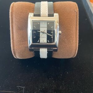 Vintage Magna style quartz watch new battery #11126